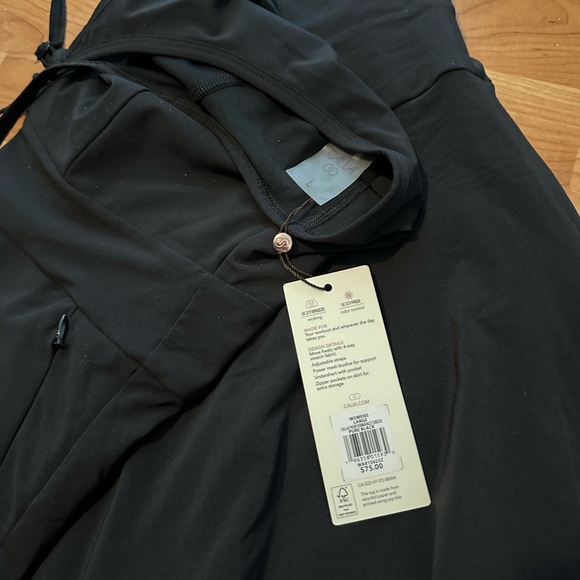 Super cute Calia by Carrie Underwood performance dress with shorts and pockets! - Picture 4 of 6